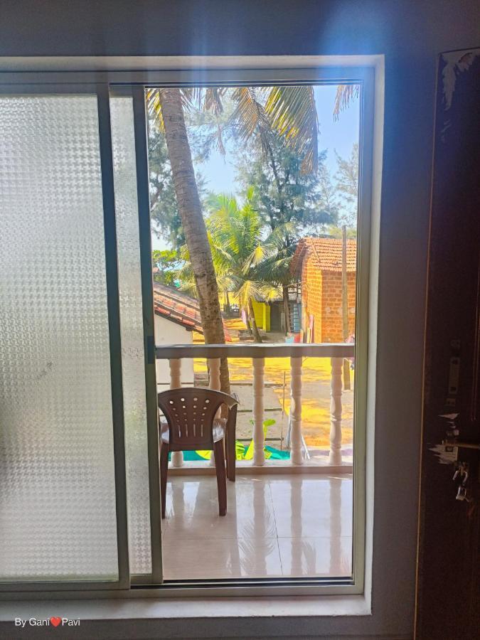 Golden Wings Cafe Hotel Gokarna  Exterior photo
